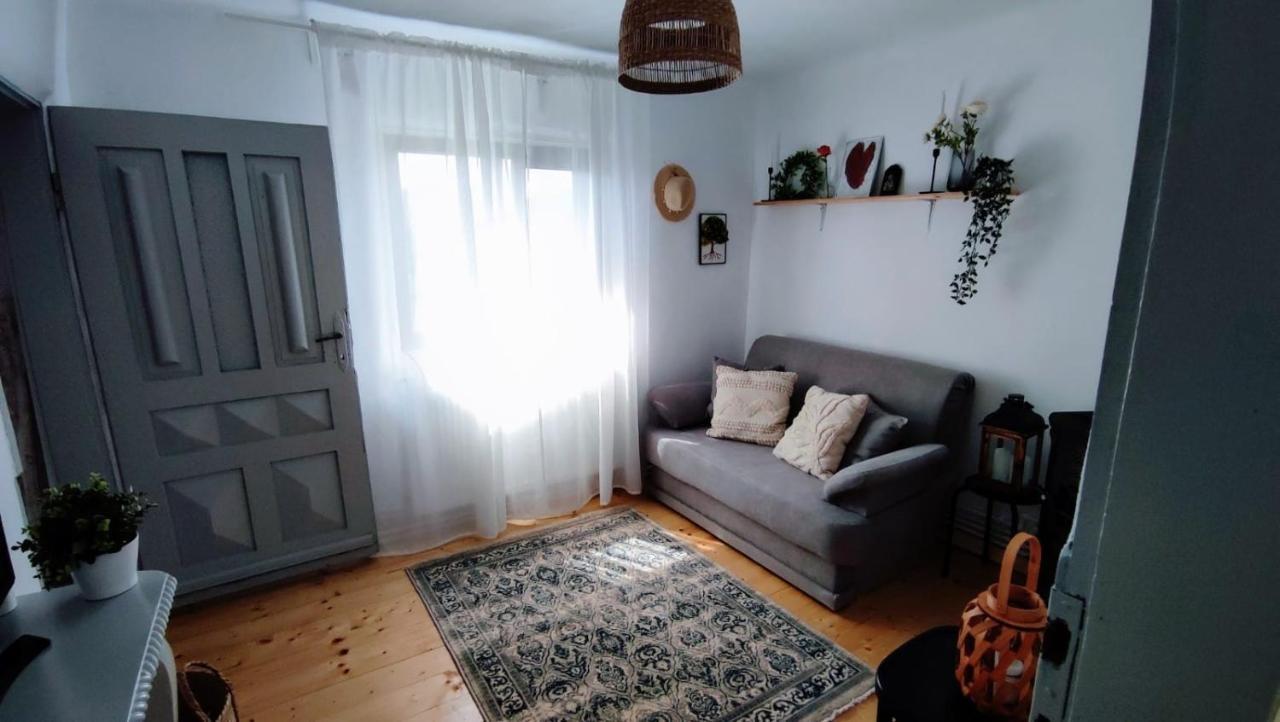 La Casuta Villa Fieni Exteriör bild
